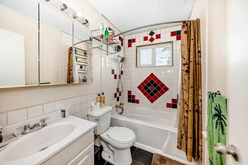 1308 Pensacola Way SE Calgary AB T2A 2H2