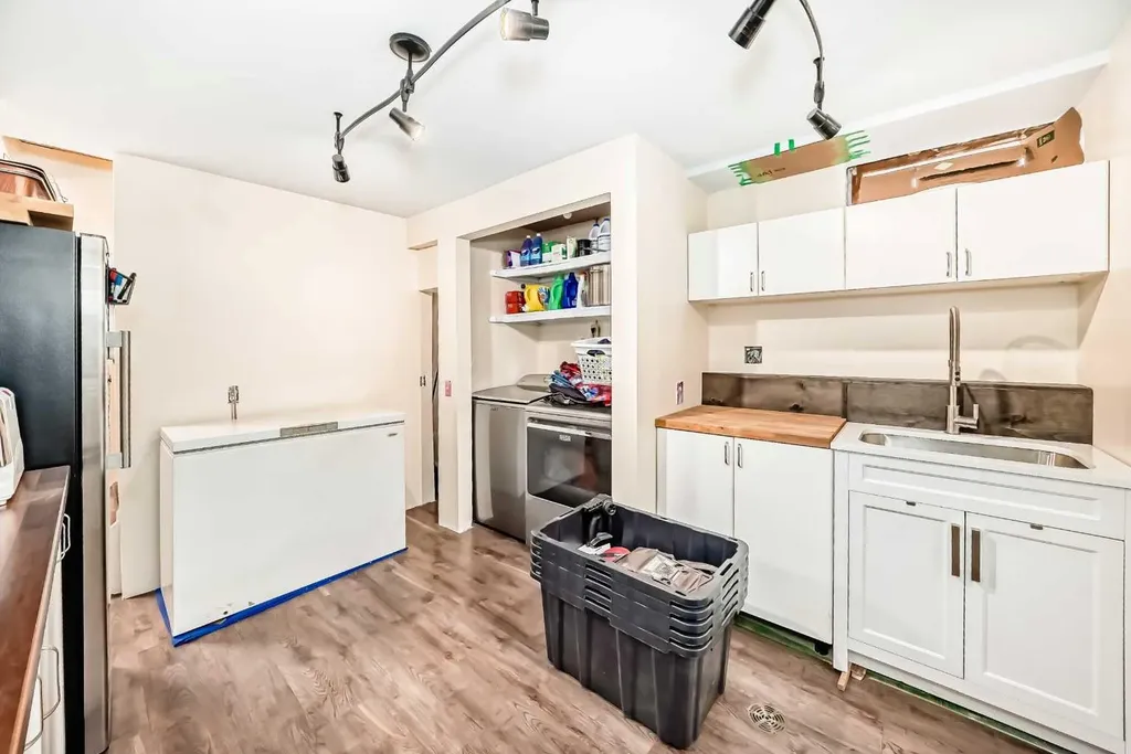 1308 Pensacola Way SE Calgary AB T2A 2H2