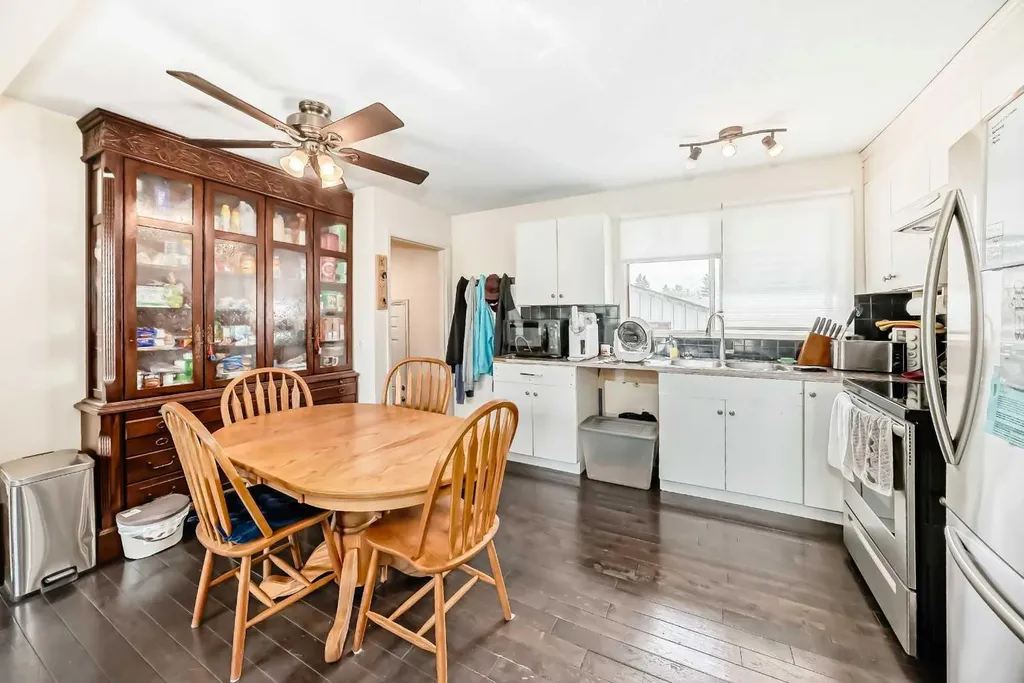 1308 Pensacola Way SE Calgary AB T2A 2H2