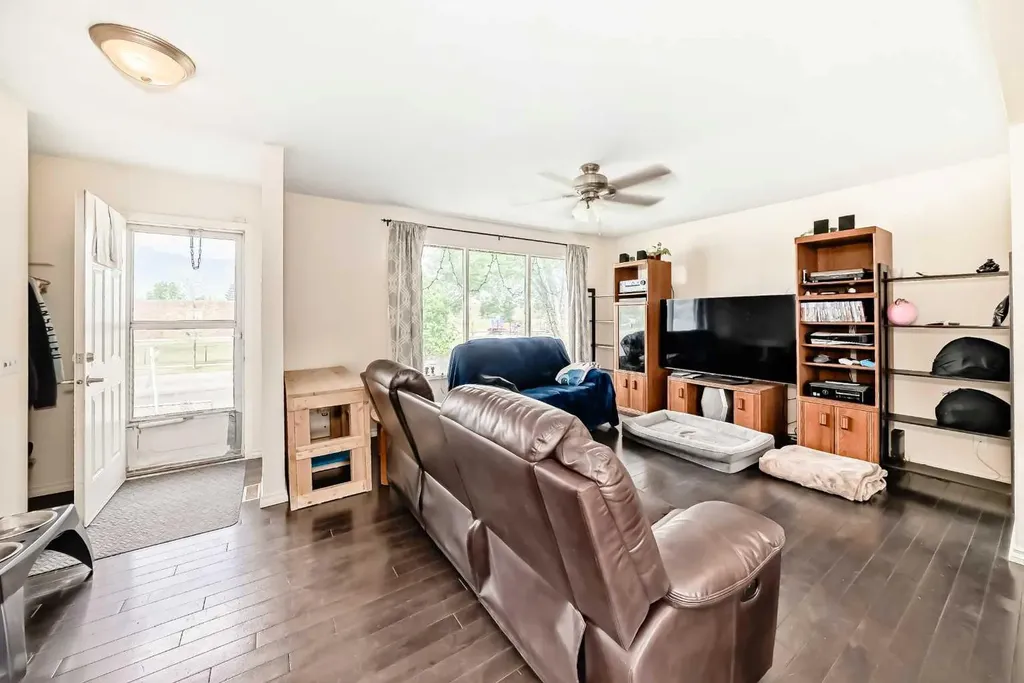 1308 Pensacola Way SE Calgary AB T2A 2H2