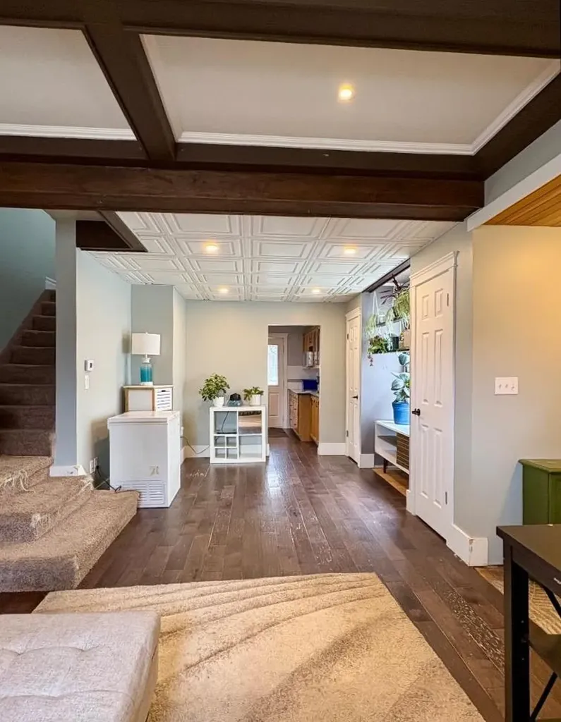 1021 Balmoral Street Medicine Hat AB T1A0X3