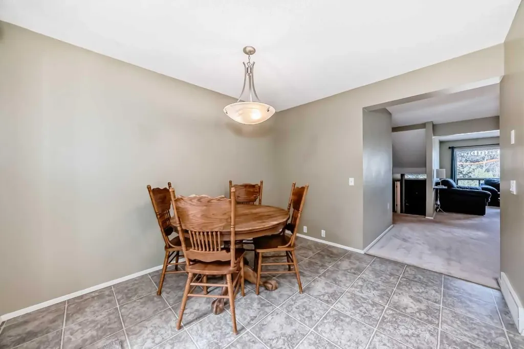 3302 50 Street NW Calgary AB T3A2C6