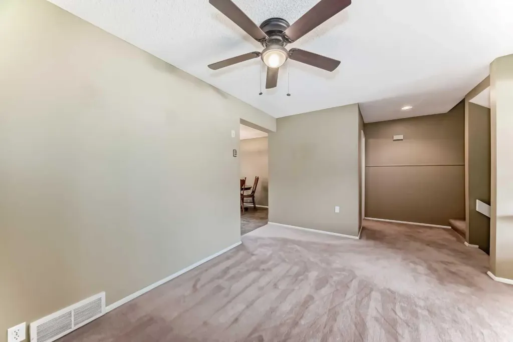 3302 50 Street NW Calgary AB T3A2C6