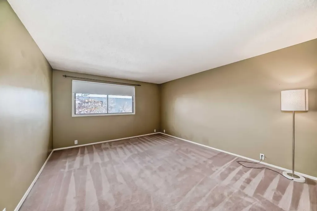 3302 50 Street NW Calgary AB T3A2C6