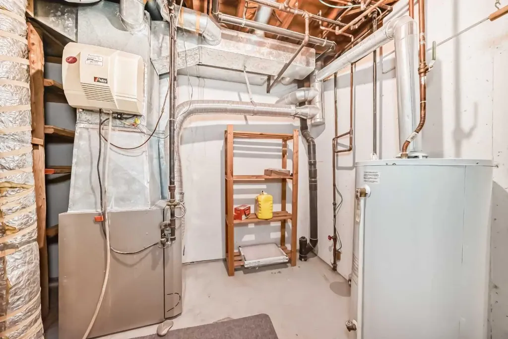3302 50 Street NW Calgary AB T3A2C6