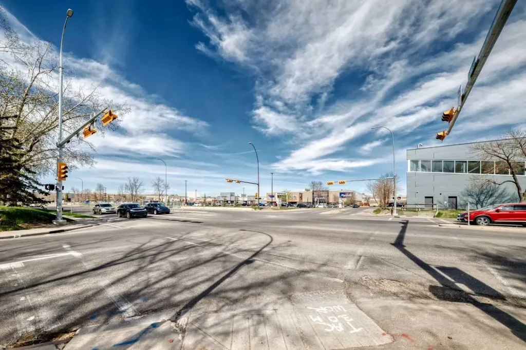 3302 50 Street NW Calgary AB T3A2C6