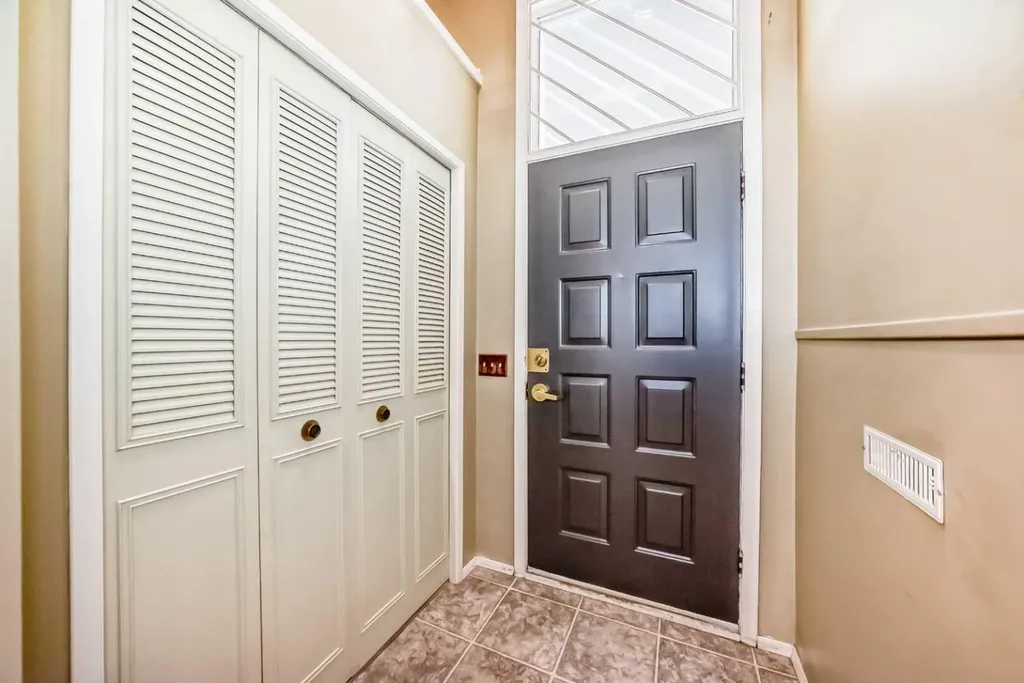 3302 50 Street NW Calgary AB T3A2C6