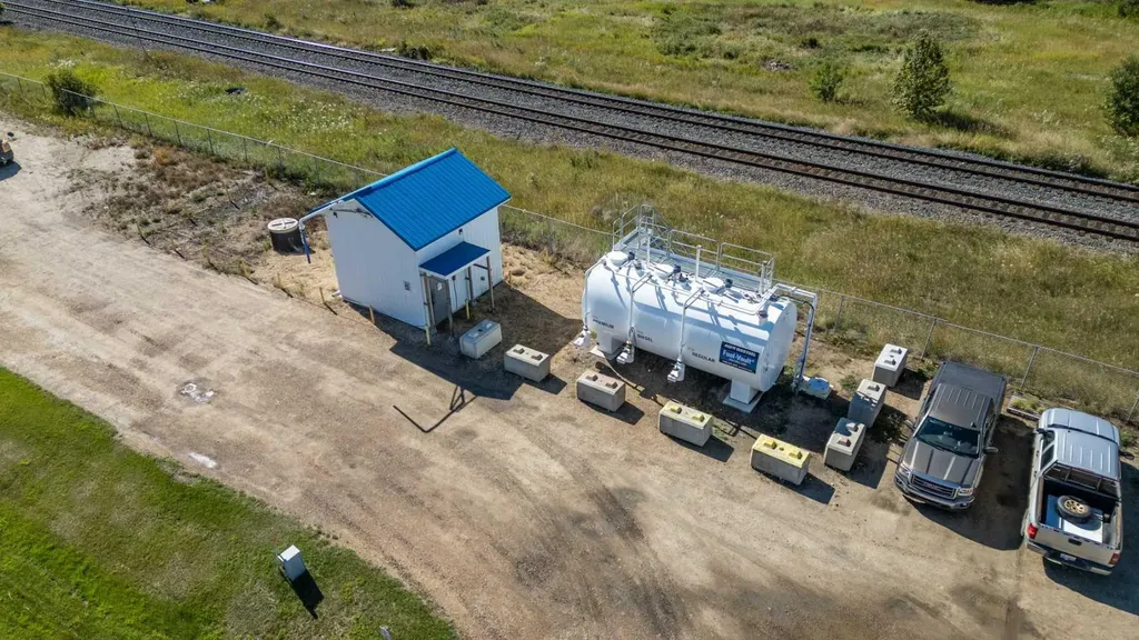 2 Railway Avenue N Hay Lakes AB T0B 1W0