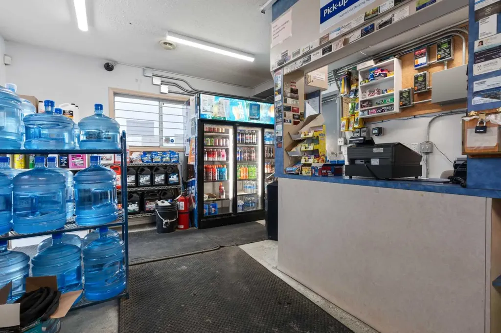 2 Railway Avenue N Hay Lakes AB T0B 1W0