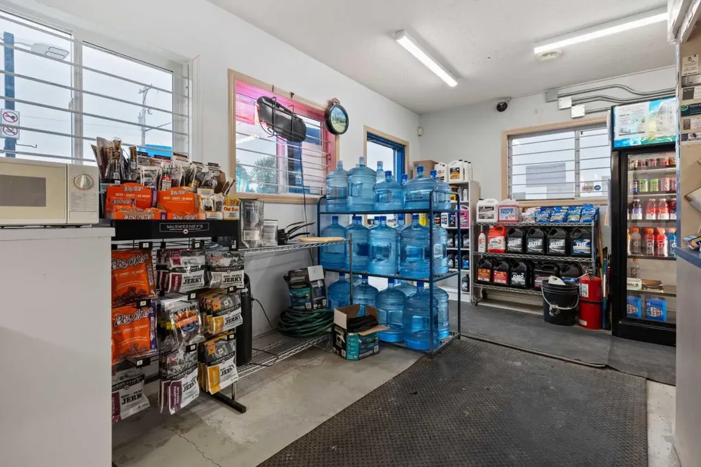 2 Railway Avenue N Hay Lakes AB T0B 1W0