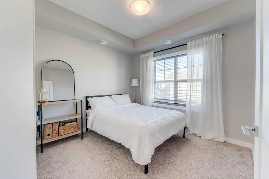 165 Evanscrest Gardens NW Calgary AB T3P 0S1