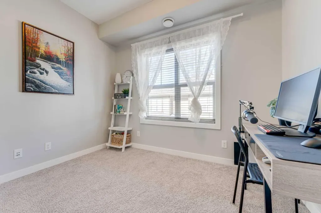165 Evanscrest Gardens NW Calgary AB T3P 0S1