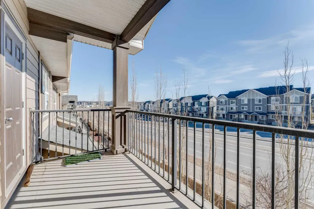 165 Evanscrest Gardens NW Calgary AB T3P 0S1
