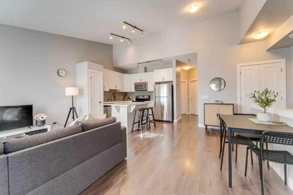 165 Evanscrest Gardens NW Calgary AB T3P 0S1