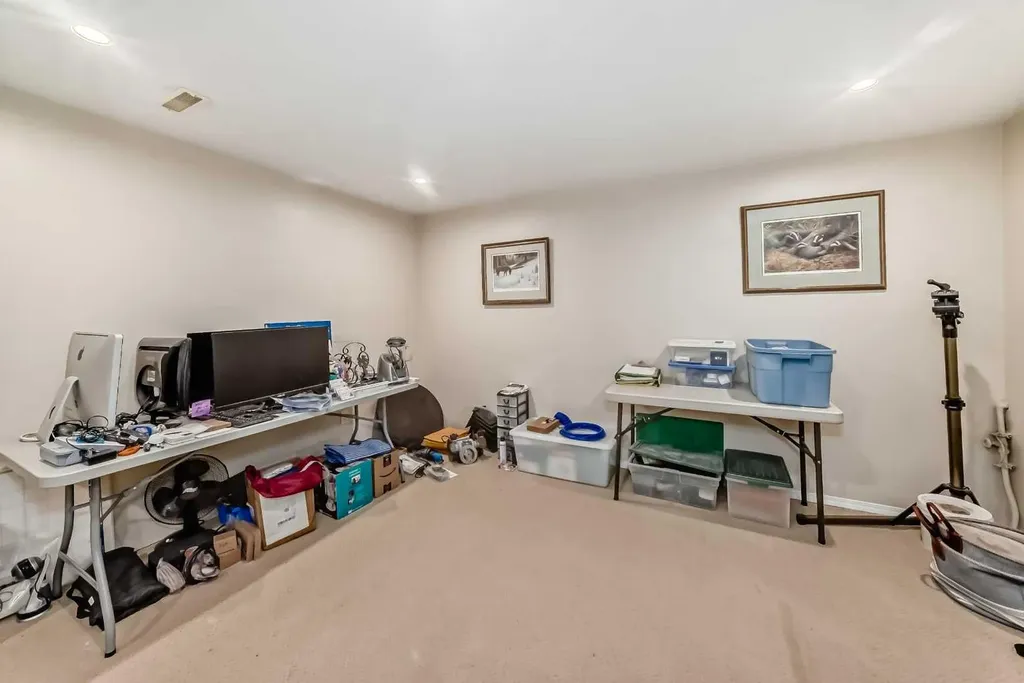 7172 Coach Hill Road SW Calgary AB T3H 1C8