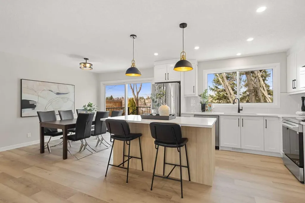 347 Queensland Drive SE Calgary AB T2J 3R6