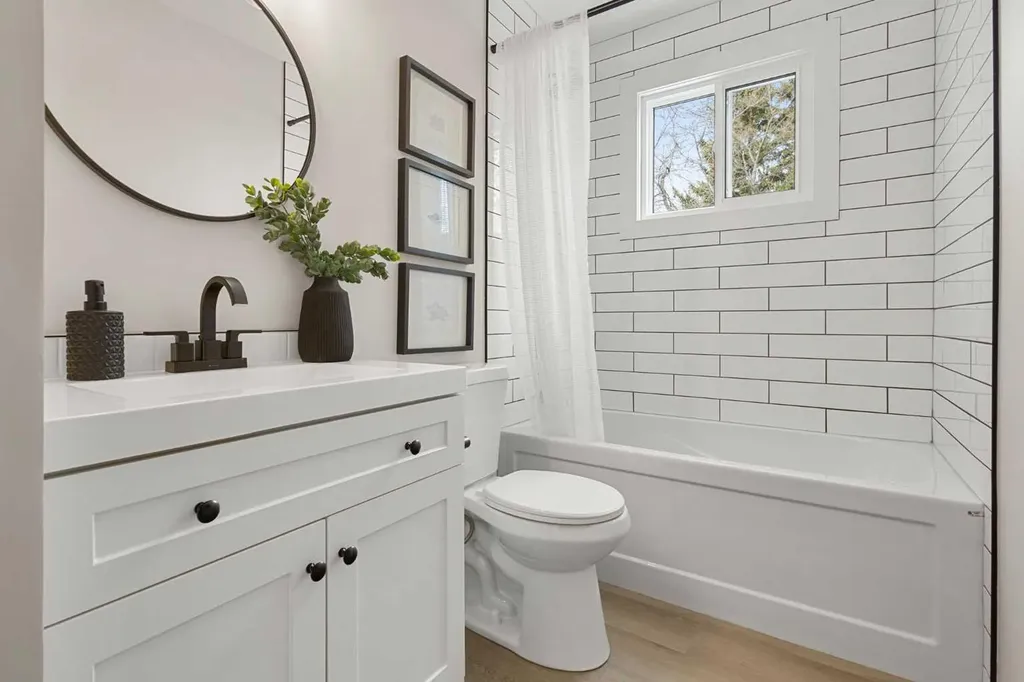 347 Queensland Drive SE Calgary AB T2J 3R6