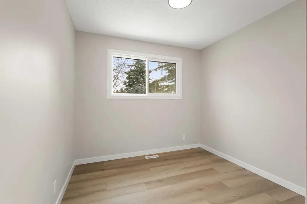 347 Queensland Drive SE Calgary AB T2J 3R6