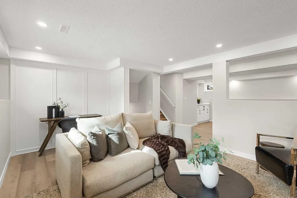 347 Queensland Drive SE Calgary AB T2J 3R6