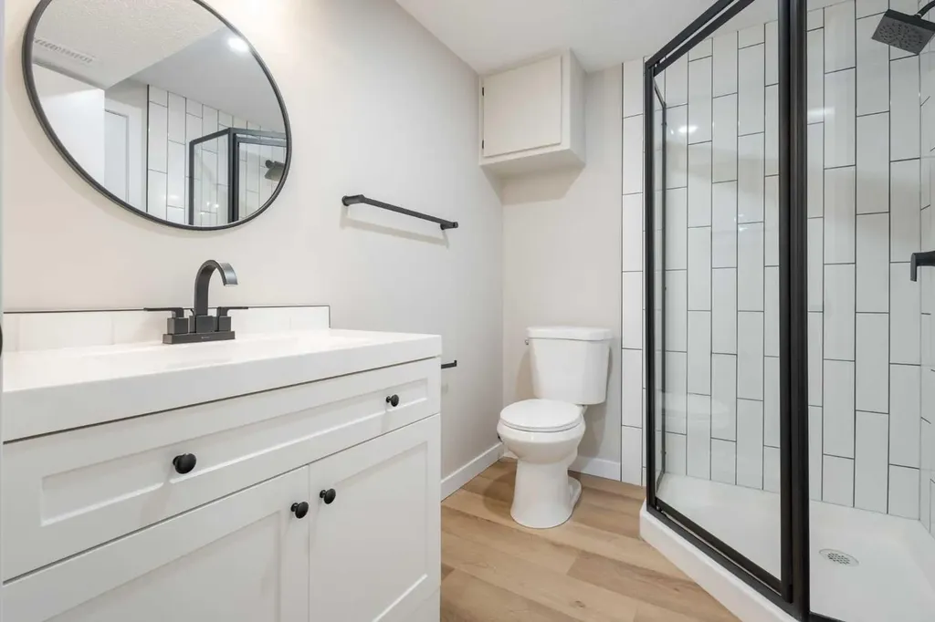 347 Queensland Drive SE Calgary AB T2J 3R6