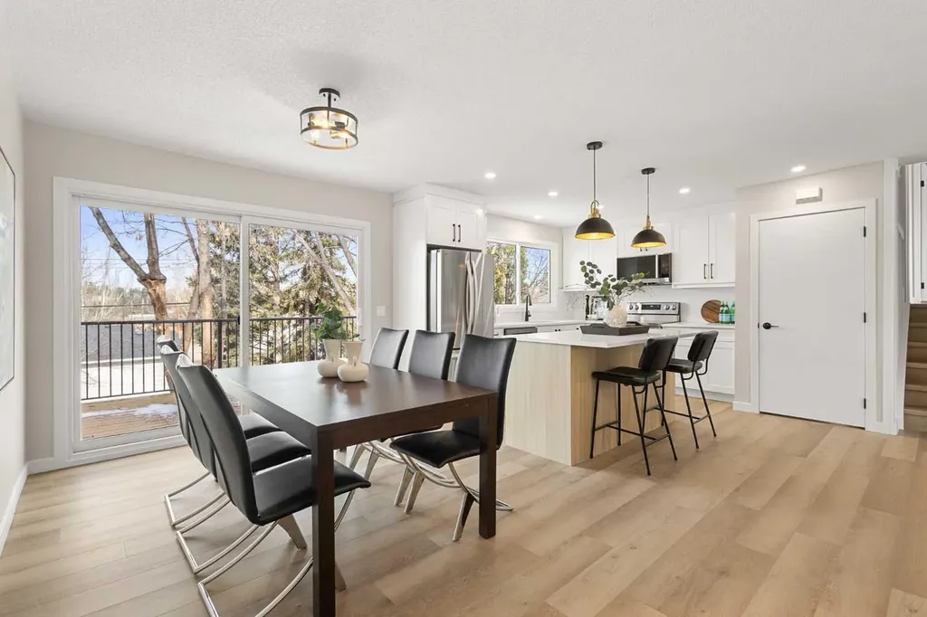 347 Queensland Drive SE Calgary AB T2J 3R6