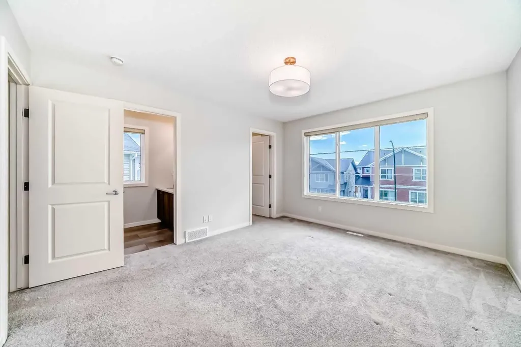 66 Sage Hill Lane NW Calgary AB T3R 2B3