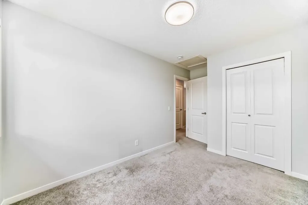 66 Sage Hill Lane NW Calgary AB T3R 2B3