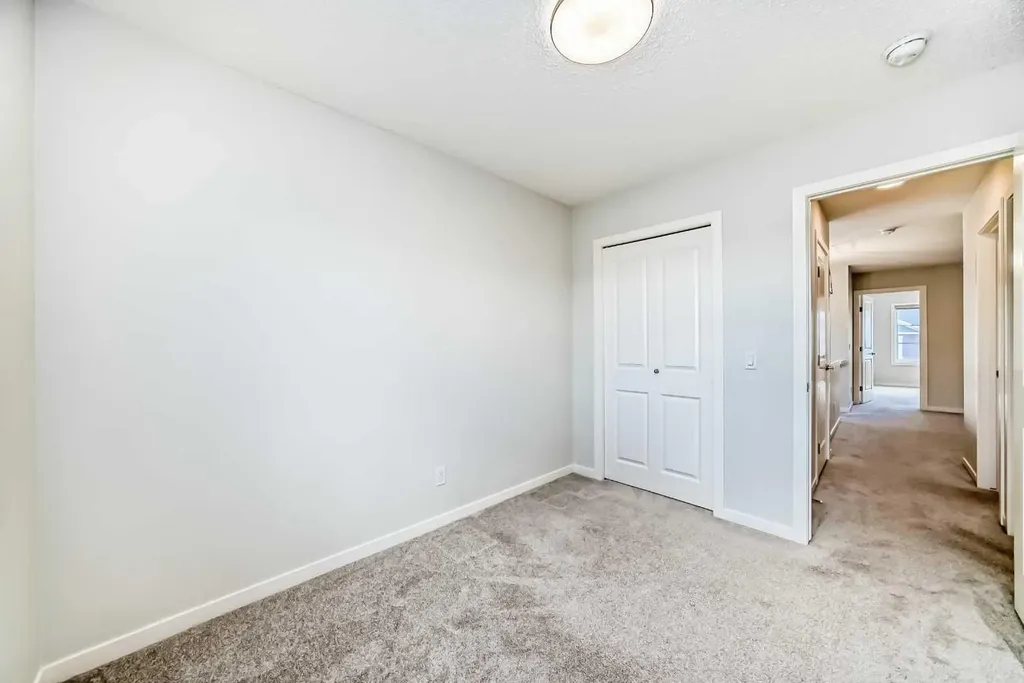 66 Sage Hill Lane NW Calgary AB T3R 2B3