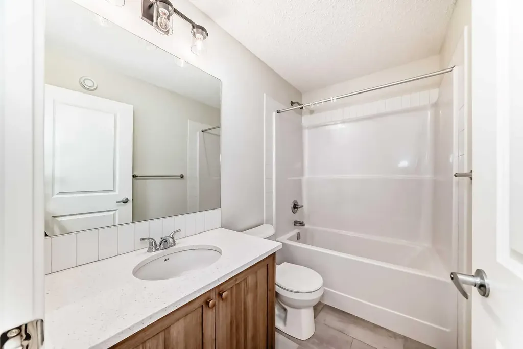 66 Sage Hill Lane NW Calgary AB T3R 2B3