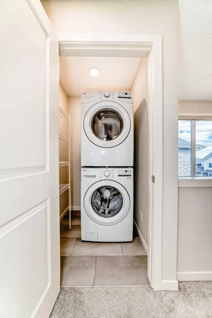 66 Sage Hill Lane NW Calgary AB T3R 2B3