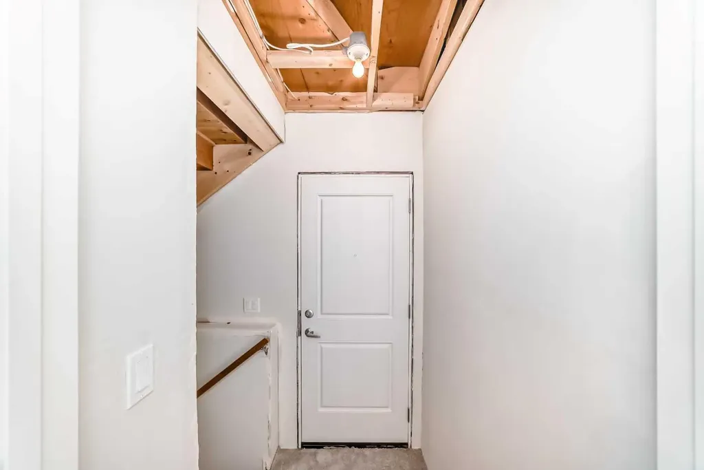 66 Sage Hill Lane NW Calgary AB T3R 2B3
