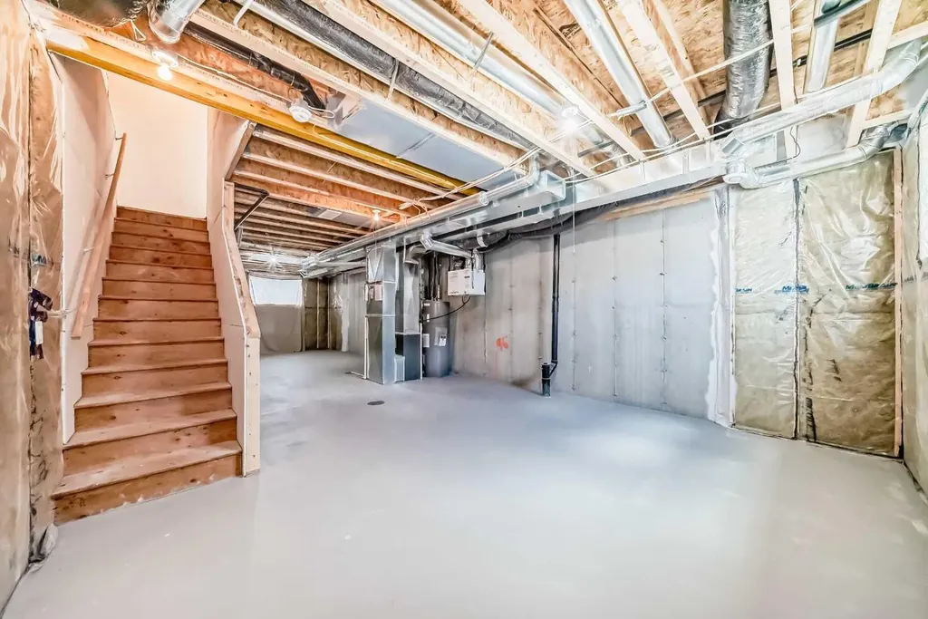 66 Sage Hill Lane NW Calgary AB T3R 2B3