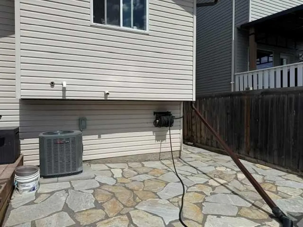 11437 69 Avenue Grande Prairie AB T8W 0E5