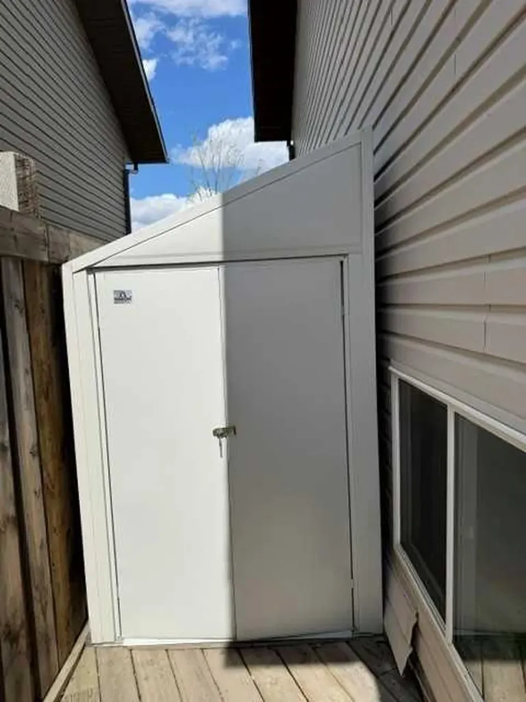 11437 69 Avenue Grande Prairie AB T8W 0G7