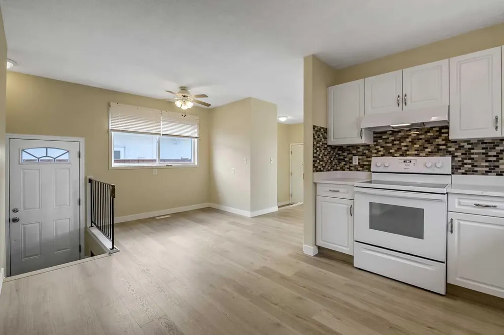 27 Aberdare Crescent NE Calgary AB T2A 6T5