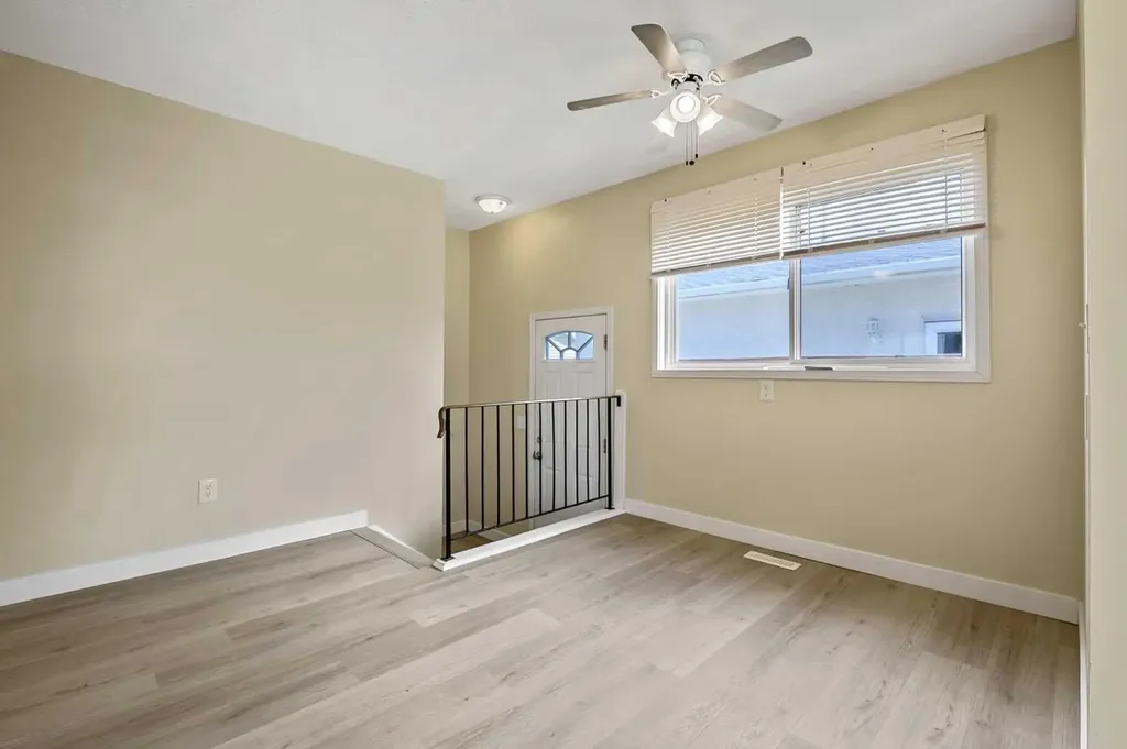 27 Aberdare Crescent NE Calgary AB T2A 6T5