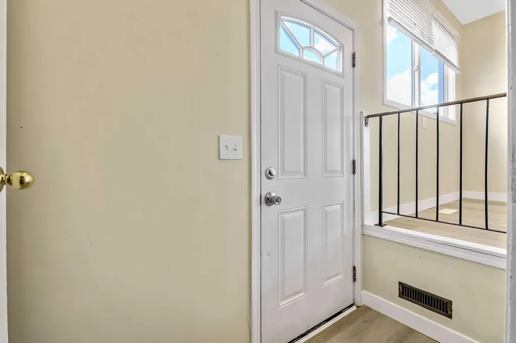 27 Aberdare Crescent NE Calgary AB T2A 6T5