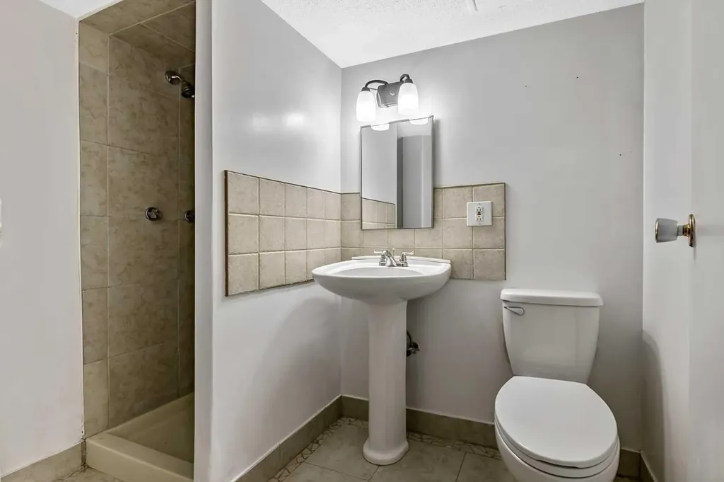 27 Aberdare Crescent NE Calgary AB T2A 6T5