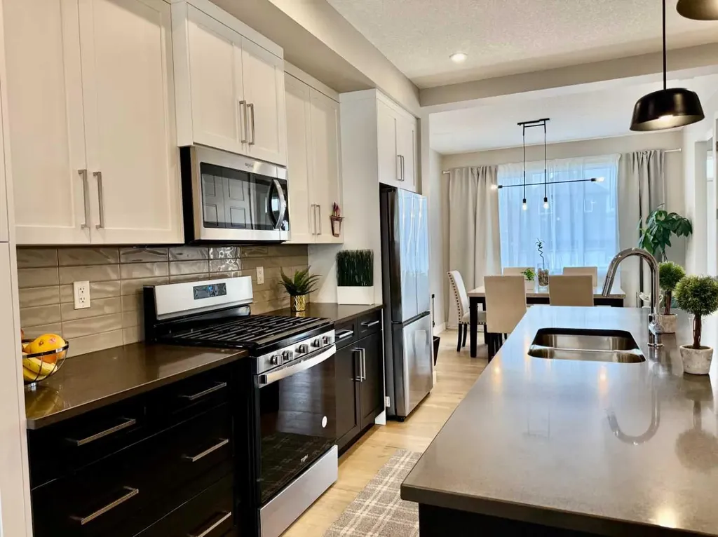 399 Sora Boulevard SE Calgary AB T3S 0M2