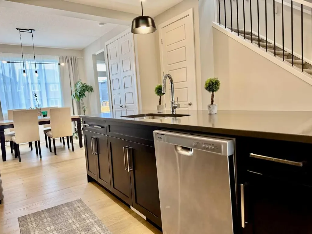399 Sora Boulevard SE Calgary AB T3S 0M2
