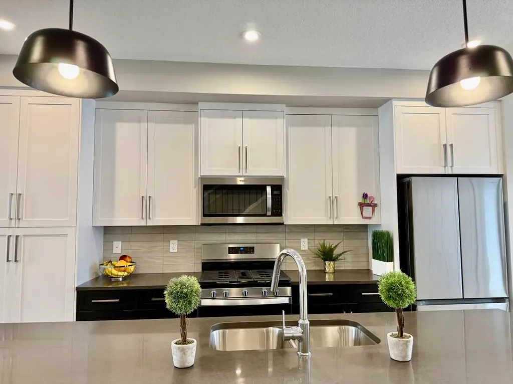 399 Sora Boulevard SE Calgary AB T3S 0M2