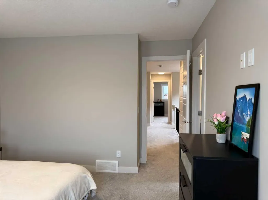 399 Sora Boulevard SE Calgary AB T3S 0M2