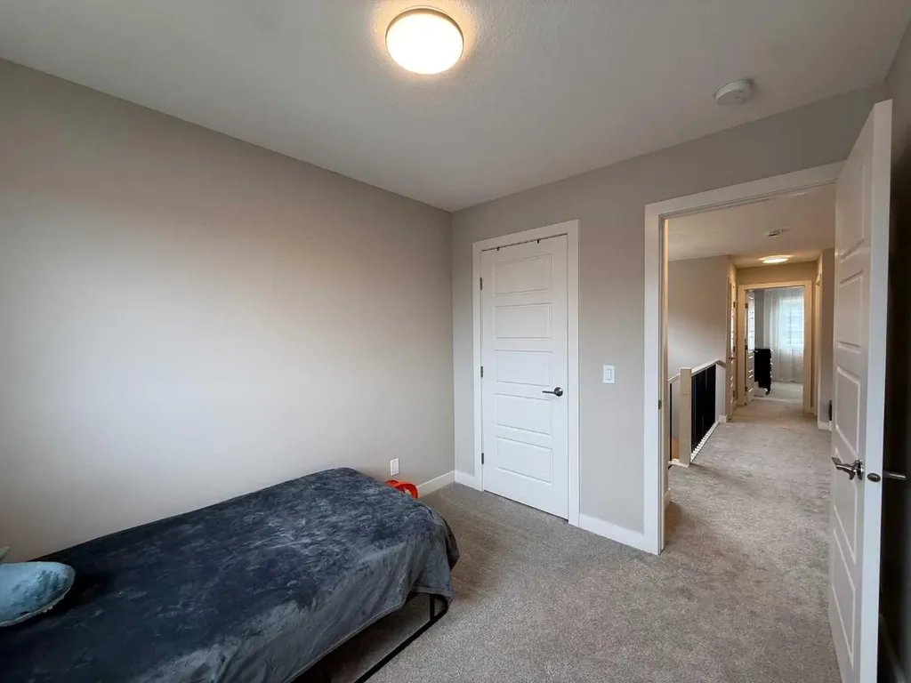 399 Sora Boulevard SE Calgary AB T3S 0M2
