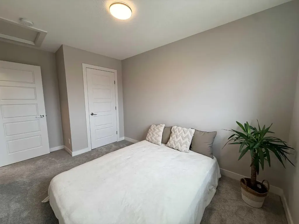 399 Sora Boulevard SE Calgary AB T3S 0M2