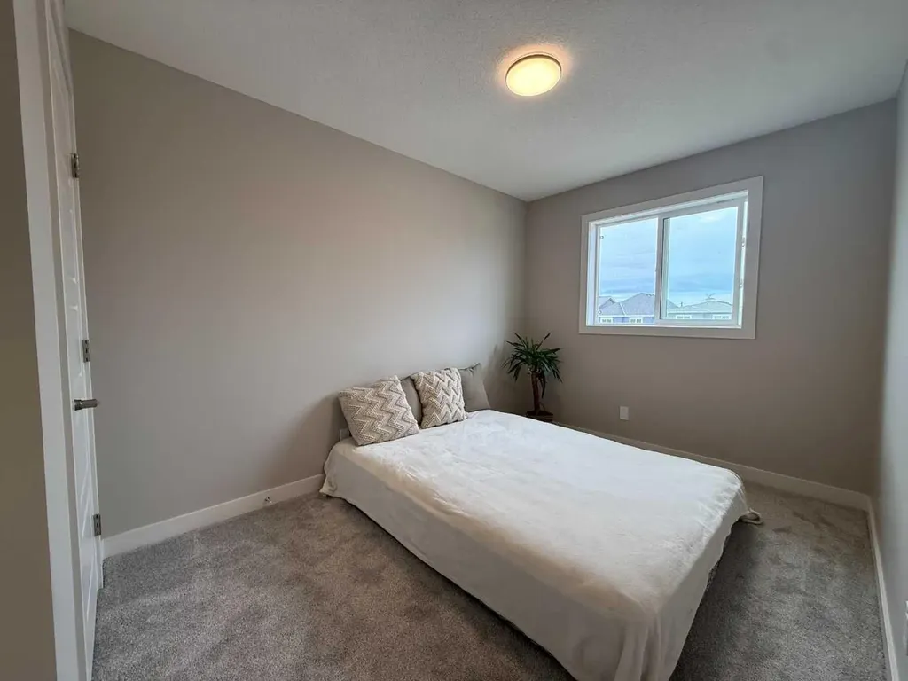 399 Sora Boulevard SE Calgary AB T3S 0M2