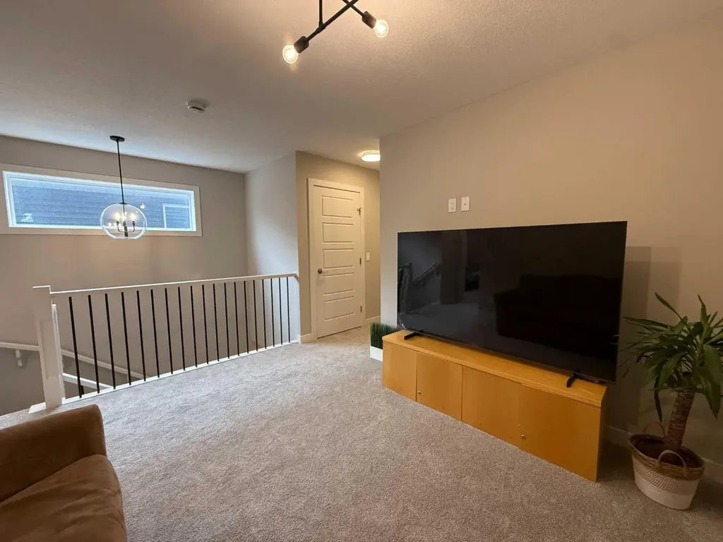 399 Sora Boulevard SE Calgary AB T3S 0M2