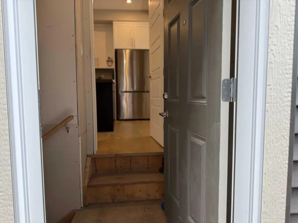 399 Sora Boulevard SE Calgary AB T3S 0M2