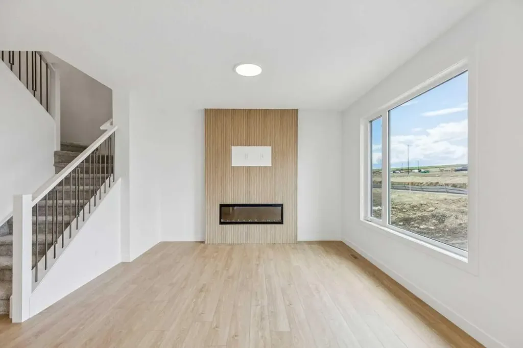 155 Vantage Crescent SW Airdrie AB T4B4Z9