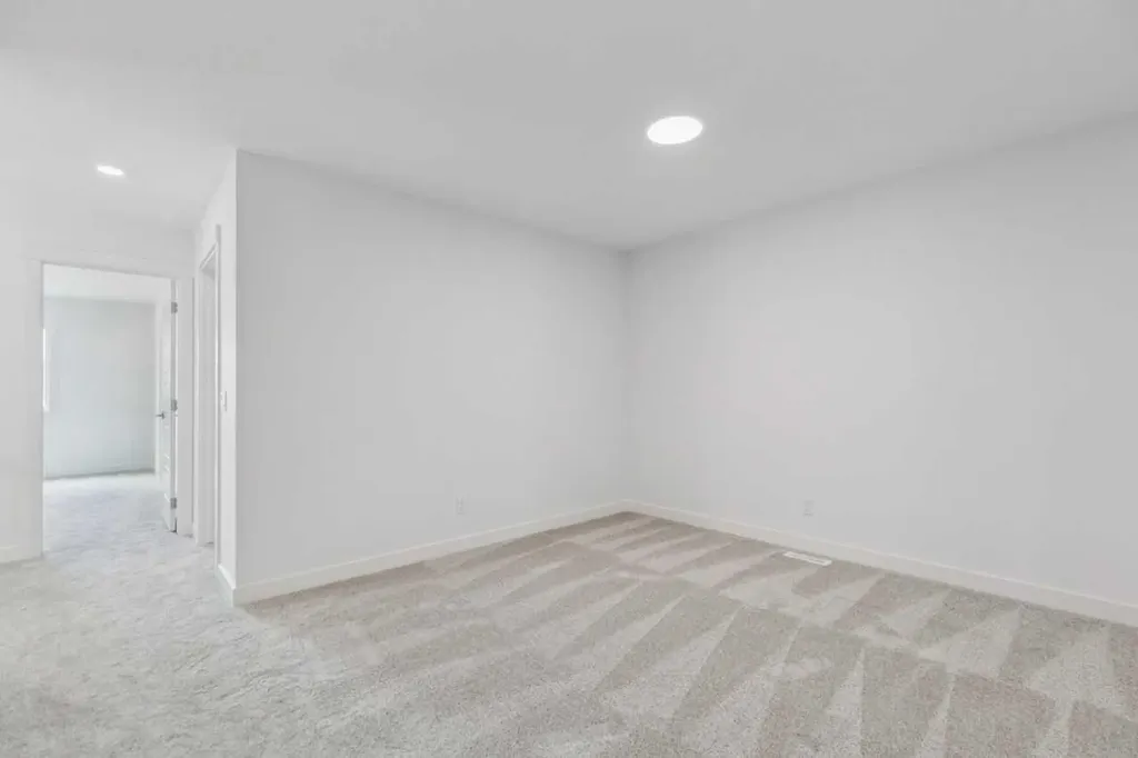 155 Vantage Crescent SW Airdrie AB T4B4Z9