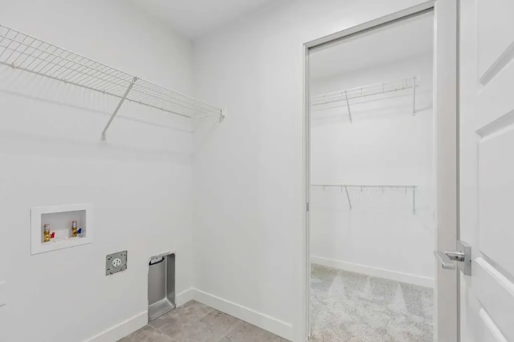155 Vantage Crescent SW Airdrie AB T4B4Z9